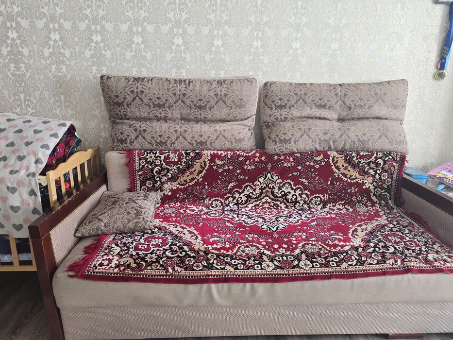 Диван  мягкая мебель