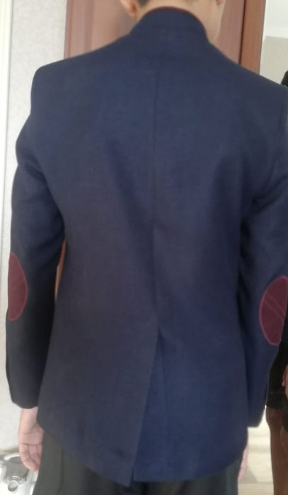 Продам пиджак современный стильный