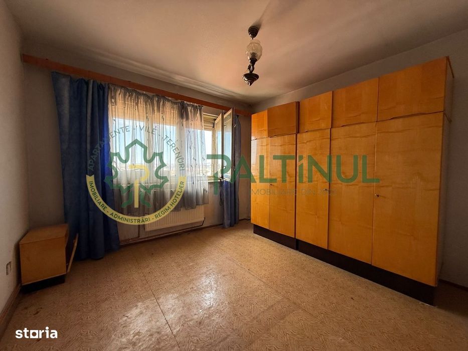 Apartament 3 camere decomandate, cartier Vasile Aaorn, Sibiu — fotografia 1