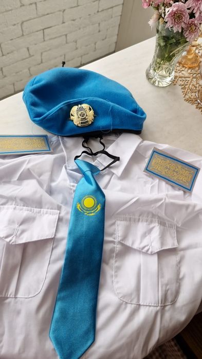 Продам кадетские белые рубашки,р-ры 42,46