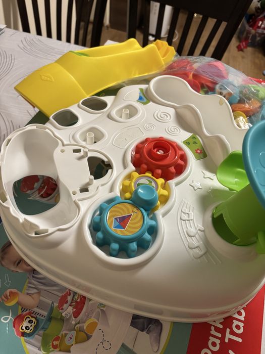 Маса за игра Baby Clementoni 12 м+