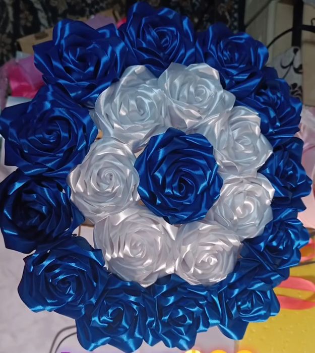 Атласные Розы ручной работы