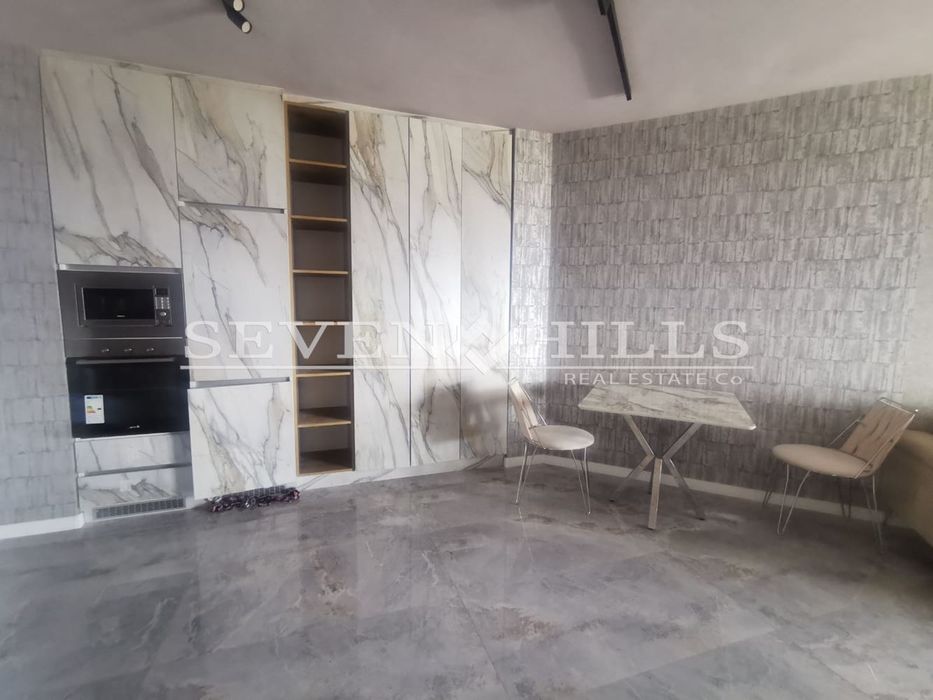 Дава се под наем Двустаен апартамент в Пловдив, Христо Смирненски - 88 кв.м за 700 € - Снимка #2