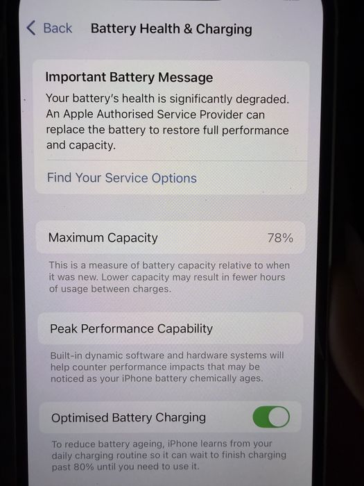 IPhone 13( бял, използван, батерия 78%)