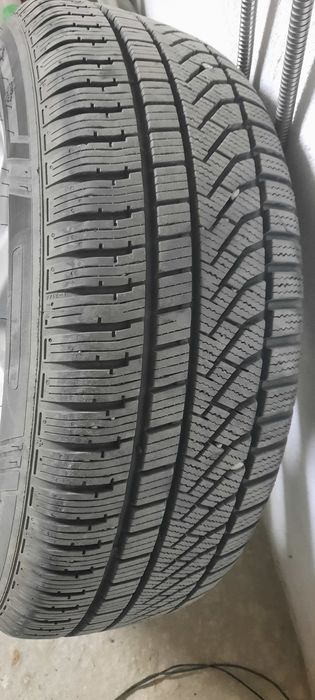 Диск зимний покрышасымен