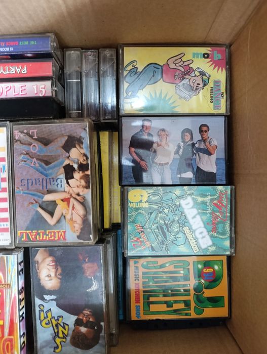 Продавам аудио касети