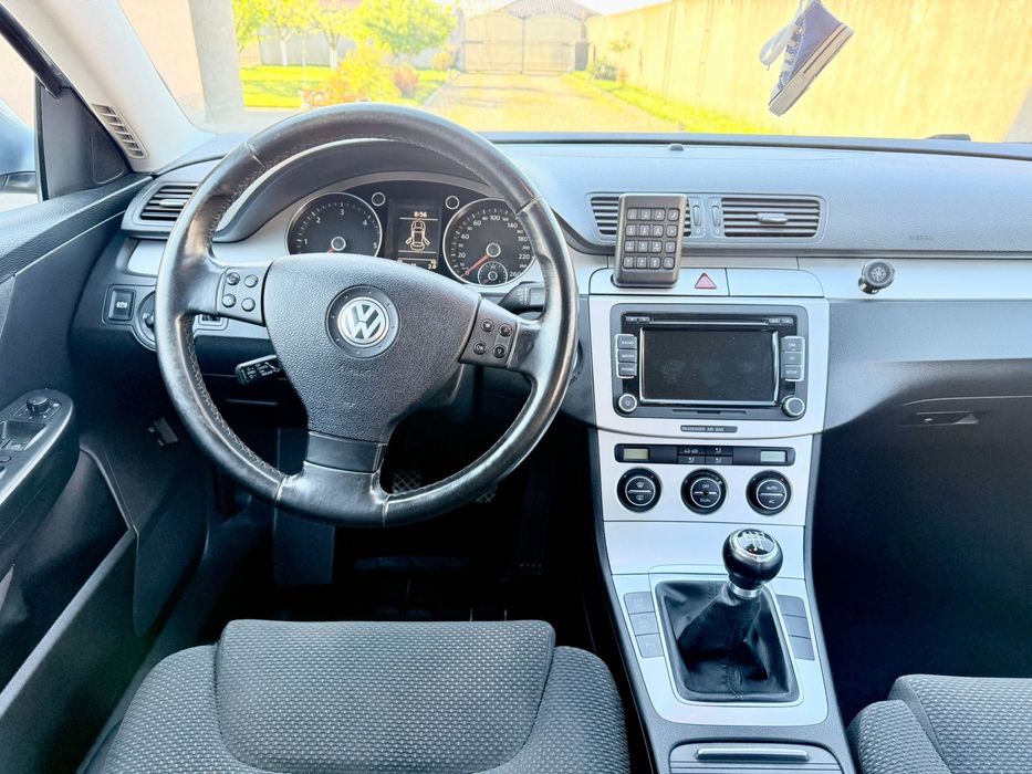 Auto de vânzare