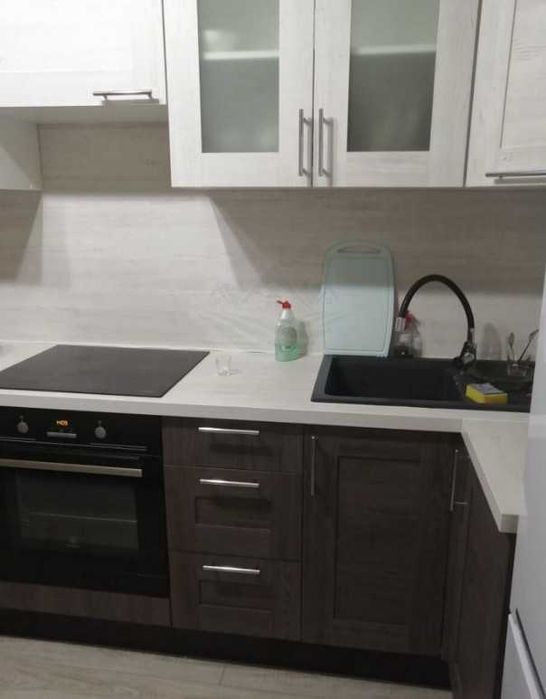 Дава се под наем Двустаен апартамент в Пловдив, Остромила - 65 кв.м за 270.3 € - Снимка #1