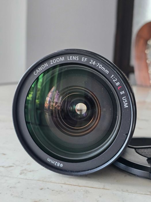 Vand Canon 24-70 f/2.8 var II - stare excelenta