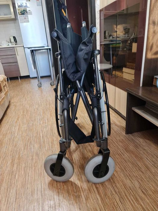 Кресло-коляска с ручным приводом