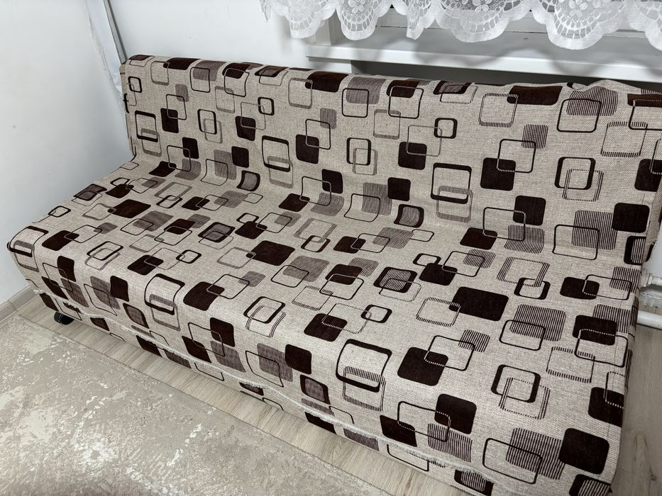 Диван сочный мощный