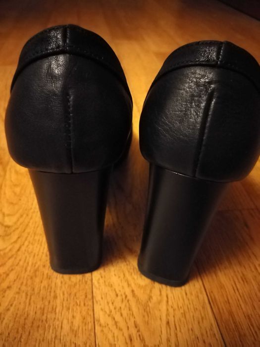 Официални обувки от естествена кожа