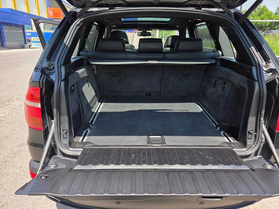 BMW X5 (E70) 4.8i — Легендарная мощь в идеальном состоянии!