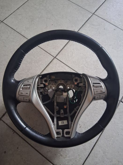 Volan piele cu comenzi si pilot fara Airbag Nissan Qashqai J11 2014-2017