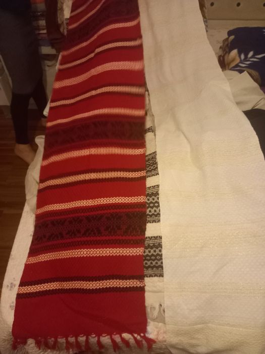 Vand lucruri traditionale si material