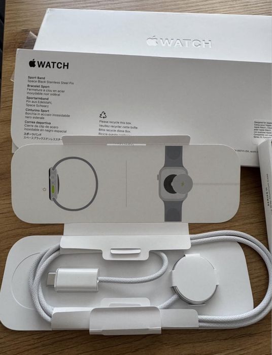 Vand Ceas Apple Watch seria 11 46mm Space Grey GPS-Garantie-Nou