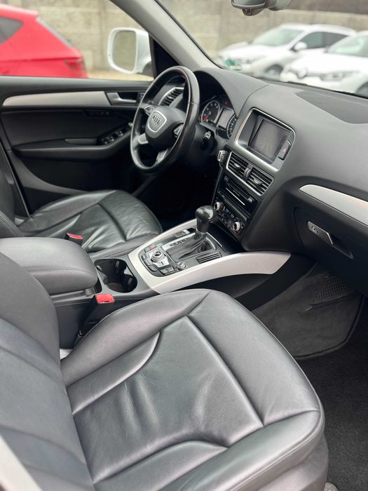 Audi Q5 2.0 TFSI Quattro 220 CP FULL Rate AVANS 0