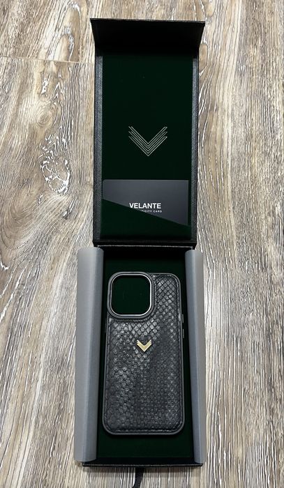 Vand Husa iphone 13 pro Velante piele Piton  originala aspect 10/10