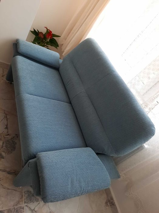 Компактен двуместен диван с падащи подлакътници, намалявам на 400лв