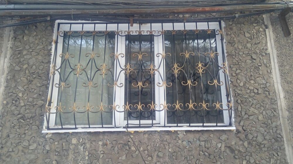 Решотки на окна.