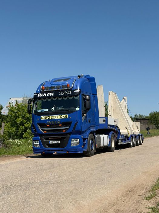 Transport utilaje inchiriez trailer/platforma