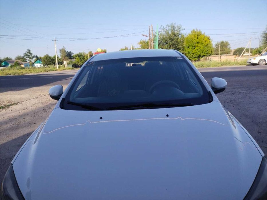 Машина сатылады.