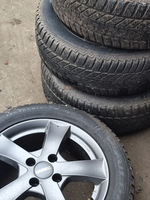 Cauciucuri cu jante Dezent 195x55 r15