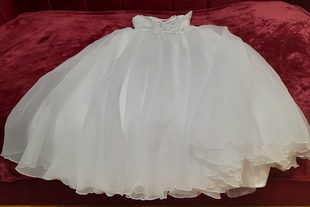 Vand rochie de mireasa