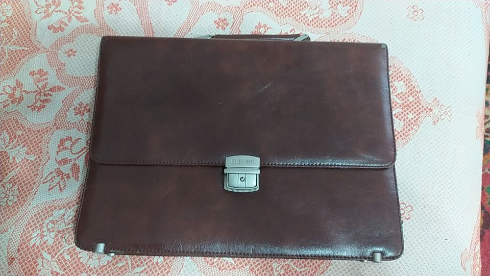 Портфель и папка для бумаг