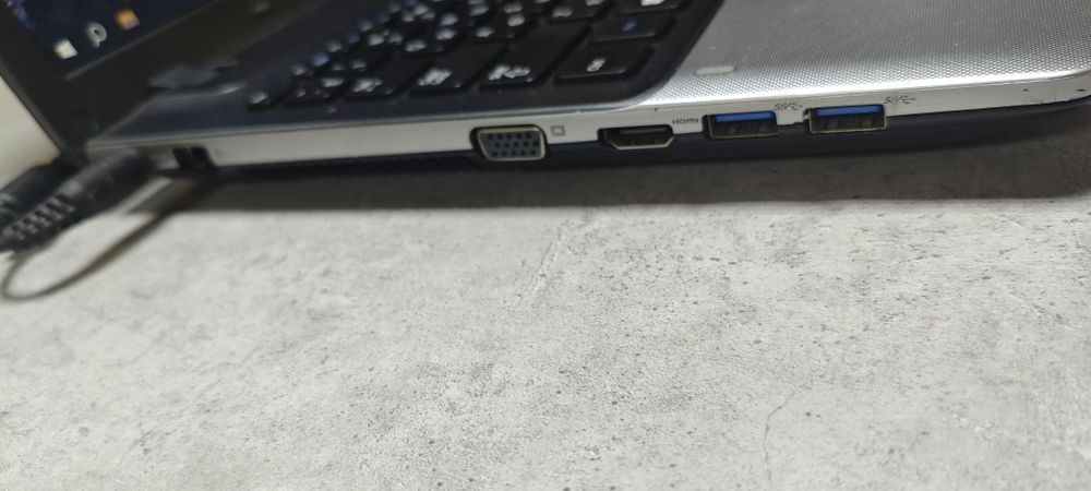 Ноутбук Samsung .