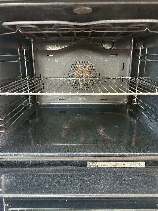 Фурна за вграждане Gorenje с керамичен плот Philips