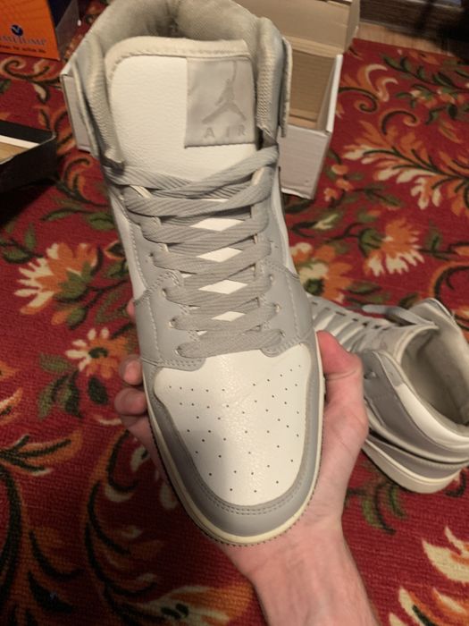 Продам кроссовки Nike Air Jordan High