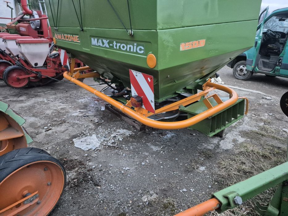 Mig de azot-ingrasaminte. Recent adusa din Germania.