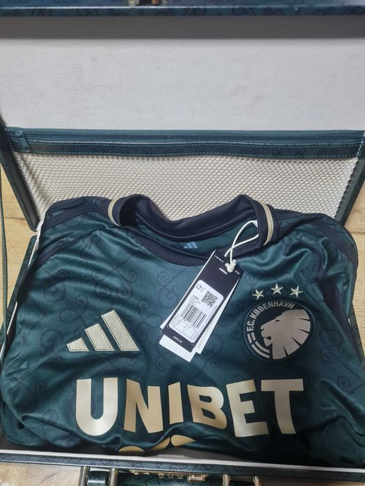 Tricou de colectie Adidas