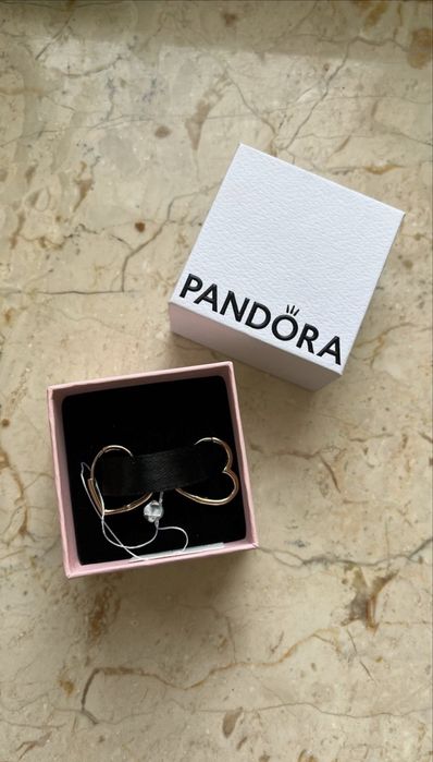 Сережки Pandora Moments оригинал
