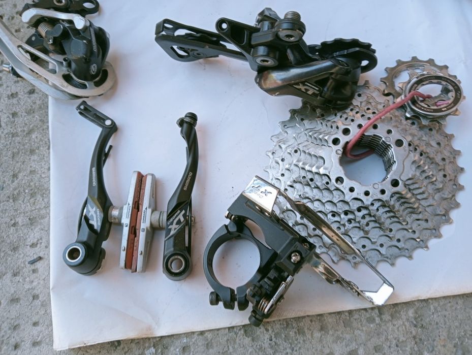 Angrenaj pedalier Shimano Sram Portbagaj Cadru Schimbator spate Deore XT
