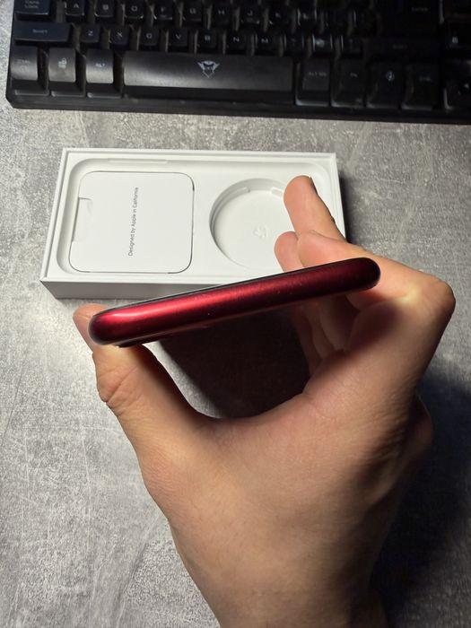 Iphone 11 64GB Product Red