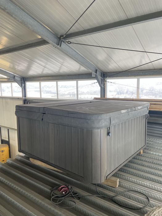 Jacuzzi piscina exterior 6 locuri