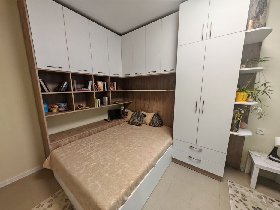 Модерно студио в Лазур на крачки от Морската градина