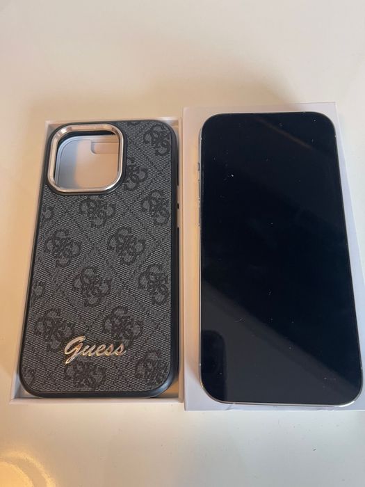 Iphone 14 Pro Impecabil + husa Guess