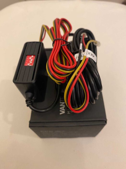 Видеорегистратор VANTRUE S1 Pro Max с управление и окабеляване