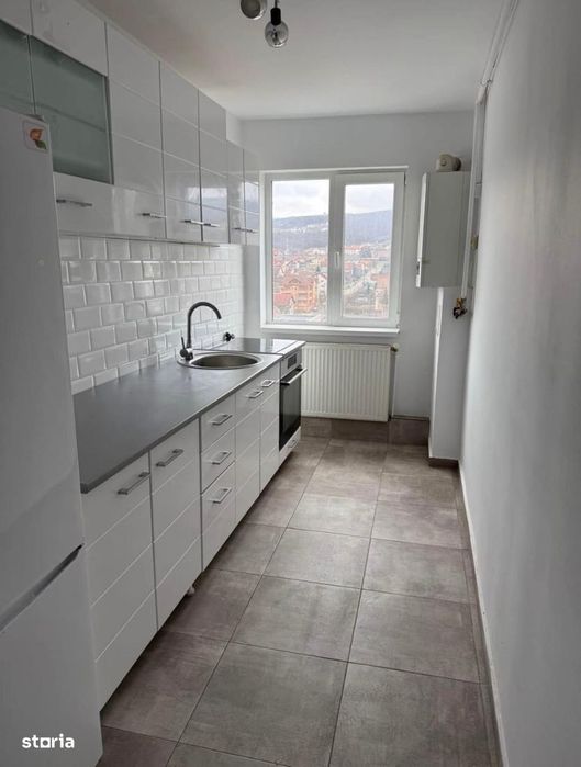 De vanzare Apartament 2 camere, zona Cetate.