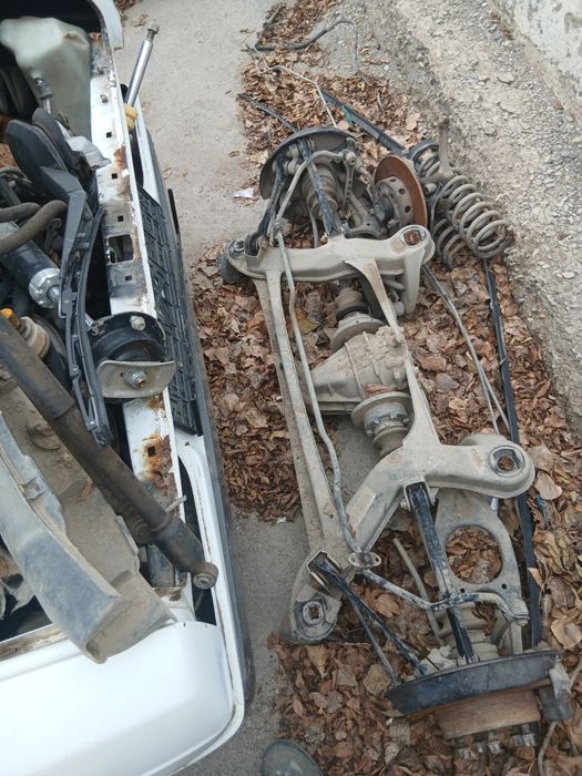 Запчасти ауди б4 мерседес 190