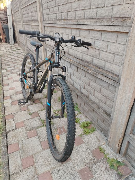 Vând bicicleta rockrider st 100