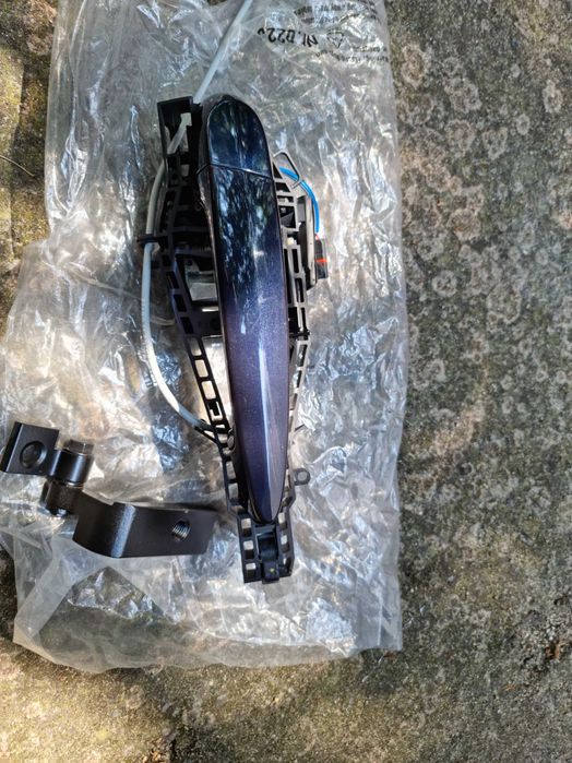 Дръжка за задна лява врата BMW F30 КЕЙЛЕС и Чисто нова панта