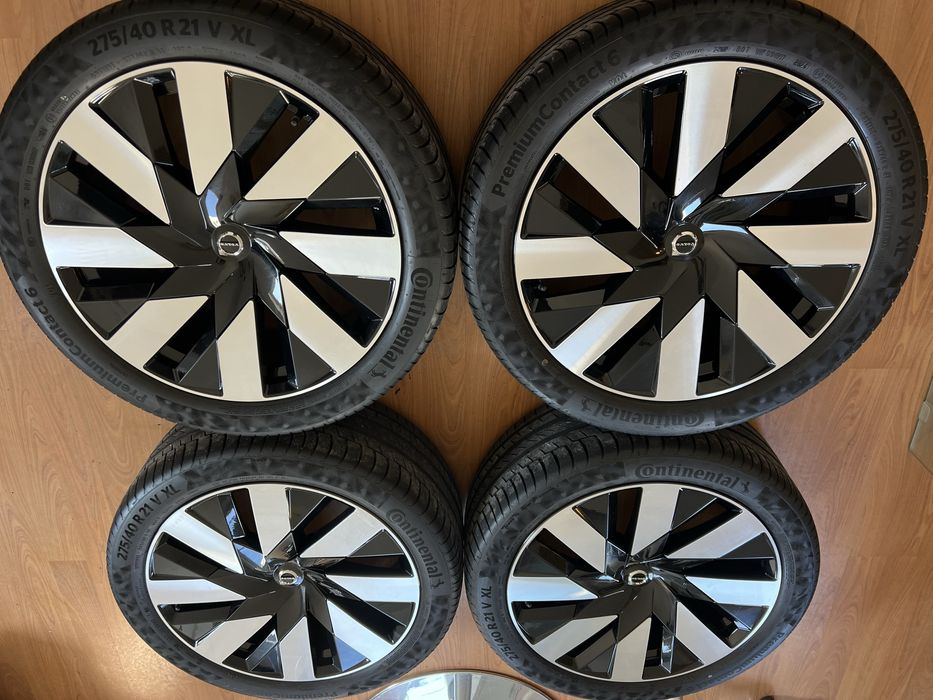 Jante vara noi complete 21inch Volvo XC90 Ultimate Dark R 275 40 21 An2025