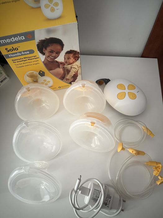 Medela Solo Hands-Free + 2 бр допълнителни закупени чашки 24 мм