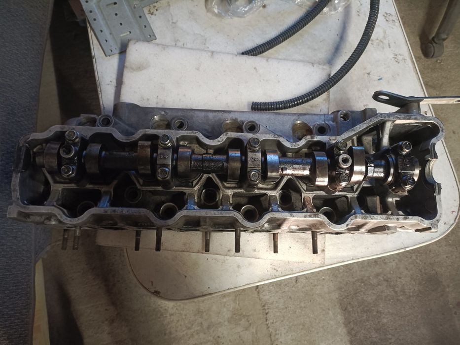 ГБЦ на 4м40 с контрактным распред валом