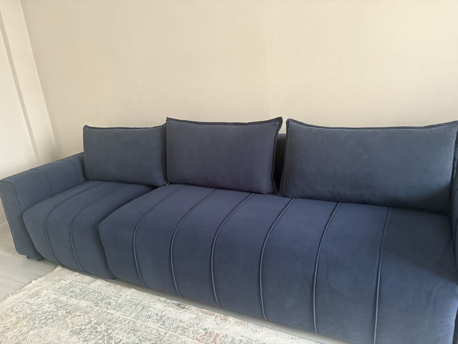 Диван мягкой для гостиной