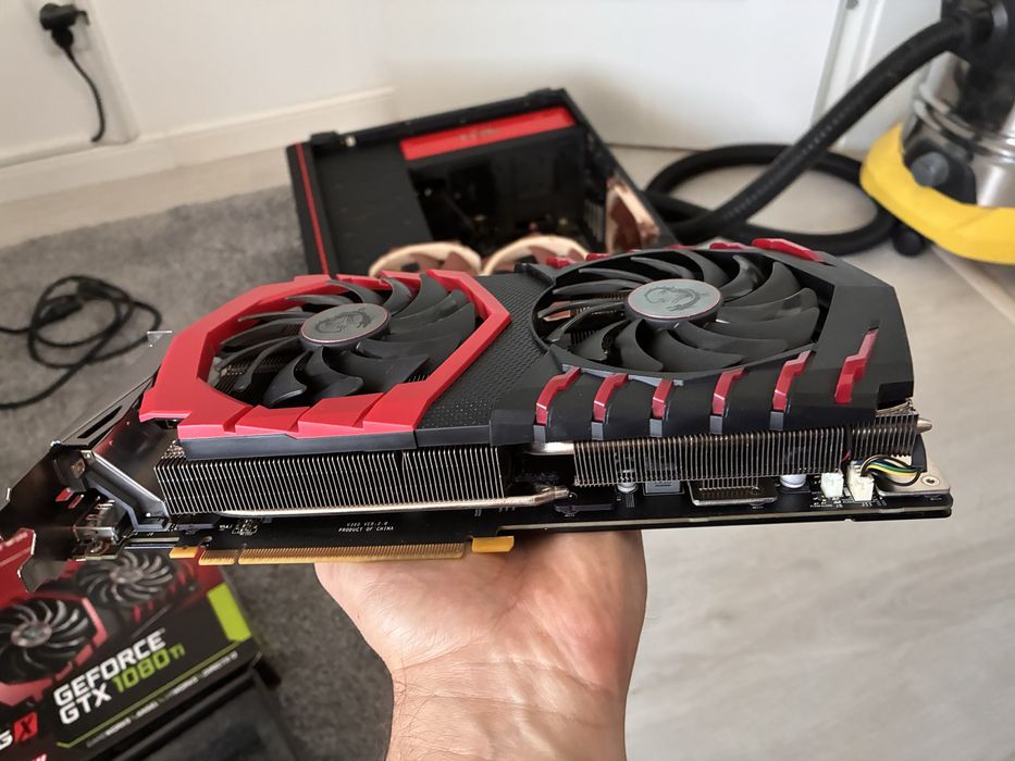 RAM DDR4 64gb (kit 4x16) Kingston Fury + CPU 6700k + MB Maximus Ranger 8  + GPU Gtx 1080ti